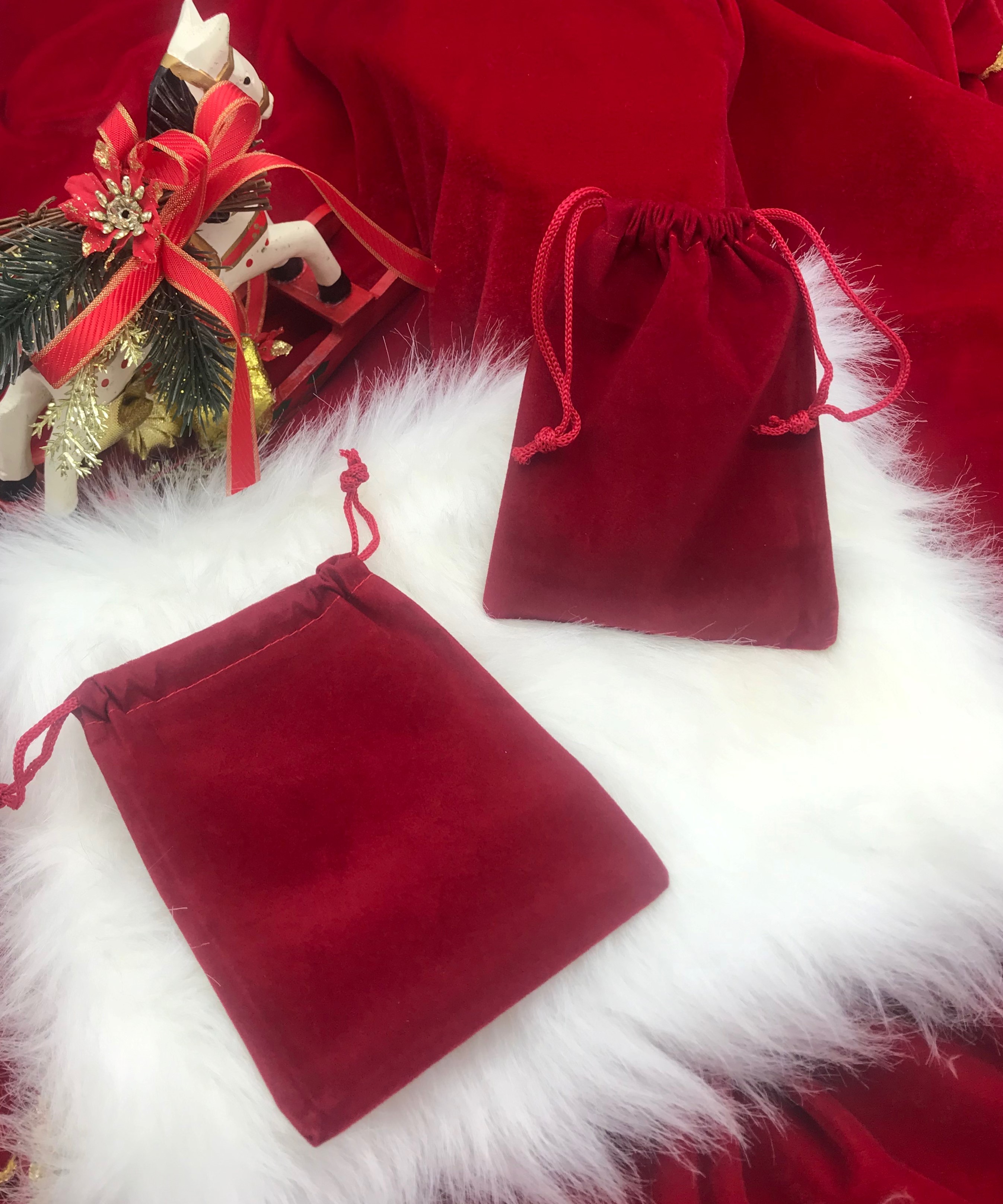 Small Santa Giveaway Bags